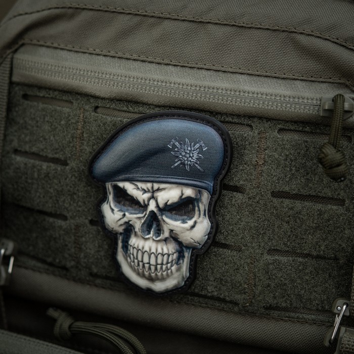 M-Tac нашивка Череп у береті (Гірська піхота) M-Tac нашивка Череп у береті (Гірська піхота)