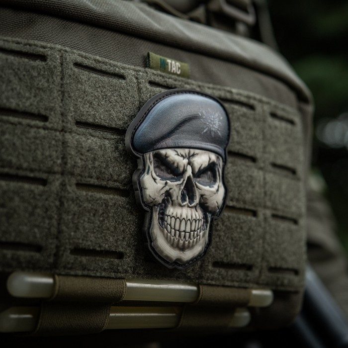 M-Tac нашивка Череп у береті (Гірська піхота) M-Tac нашивка Череп у береті (Гірська піхота)
