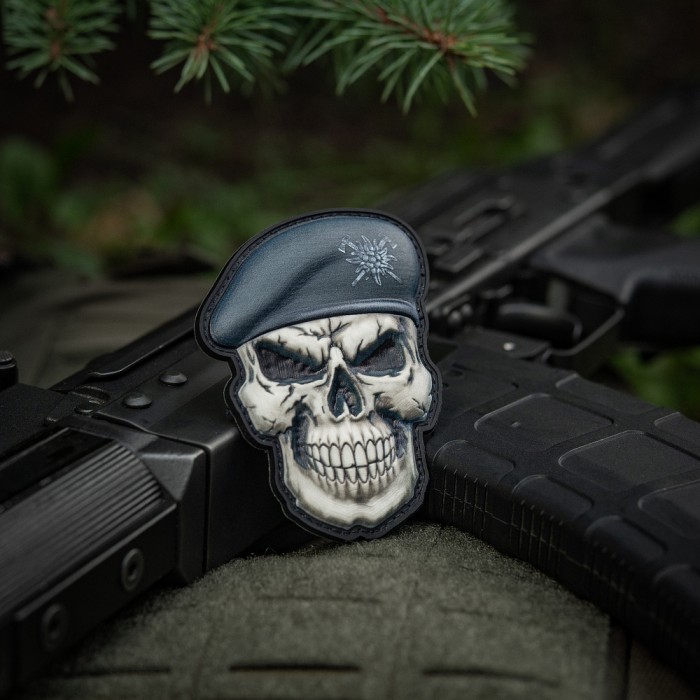 M-Tac нашивка Череп у береті (Гірська піхота) M-Tac нашивка Череп у береті (Гірська піхота)