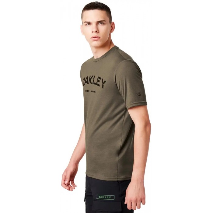Футболка Oakley Si Indoc Tee, Black Футболка Oakley Si Indoc Tee, Black