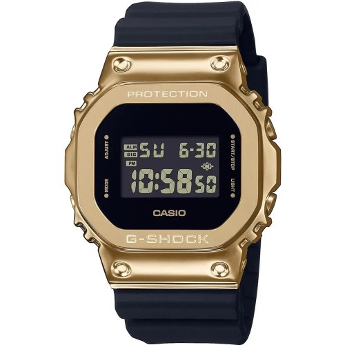 Часы Casio GM-5600G-9ER G-Shock., Gold